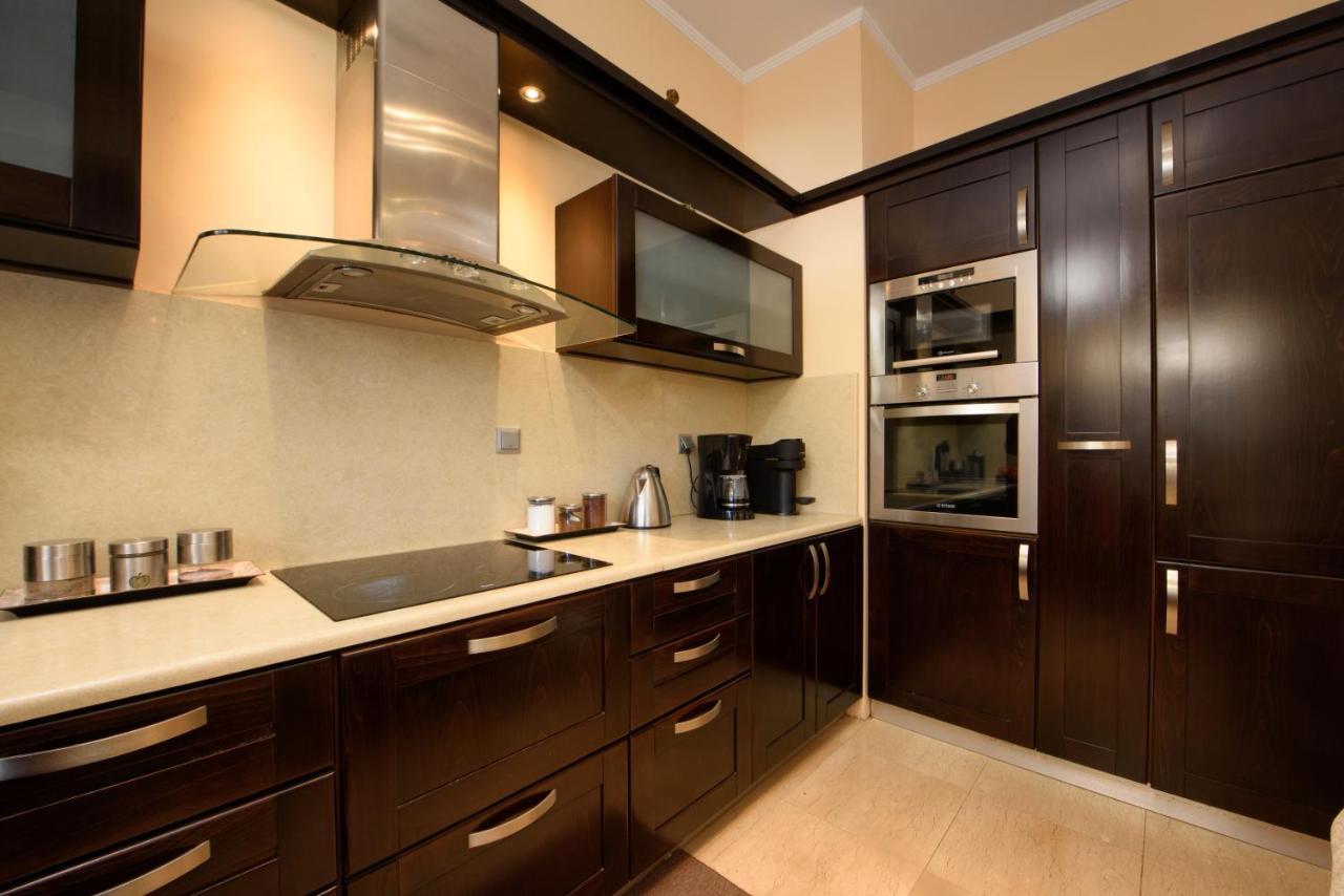 Villa Magic Perla กูเวีย ภายนอก รูปภาพ