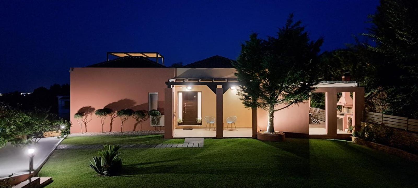 Villa Magic Perla กูเวีย ภายนอก รูปภาพ