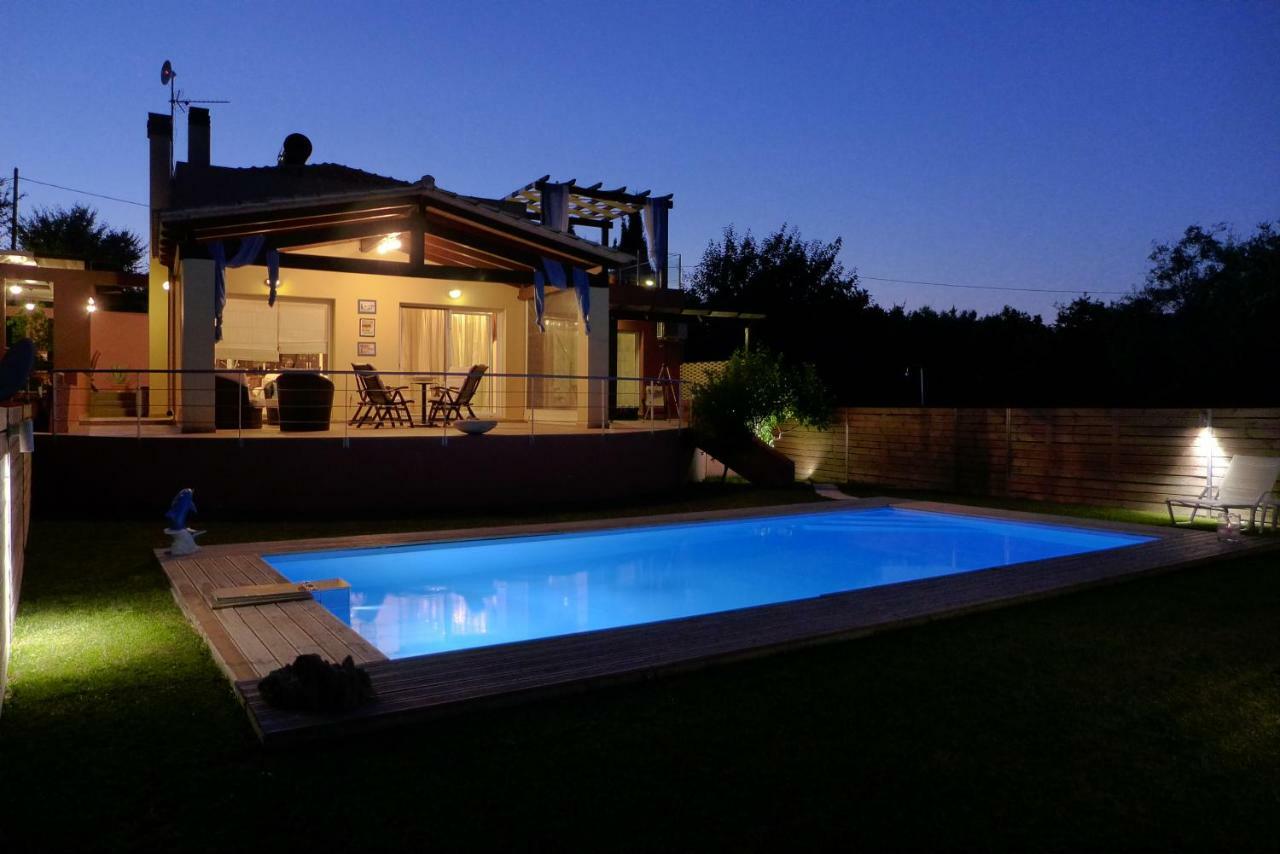 Villa Magic Perla กูเวีย ภายนอก รูปภาพ